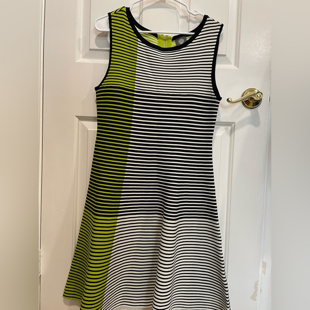 Knit A line dress Vince Camuto - black and green striped sleeveless knee length